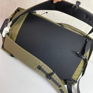 【OneSize グリーン系】 Okara ( オカラ ) ミッテン mitten オリーブ ナイロン バッグ ストレージ バックパック 容量【30L～54L】 ECO PAK EPX200 ( エコパック EPX200 ) z00052136 オリーブ 容量【30 - 【公式】2ndGEAR（セカンドギア）Webショップ【登山用品・アウトドア用品専門 買取販売店】