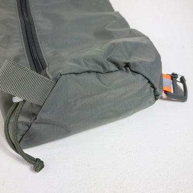 【OneSize グリーン系】 Mystery Ranch ( ミステリーランチ ) クイック アタッチ ゾイド バッグ Quick Attach Zoid Bag ナイロン 4L フォリッジ | Foliage 外付けポーチ バッグ ストレージ - 【公式】2ndGEAR（セカンドギア）Webショップ【登山用品・アウトドア用品専門 買取販売店】