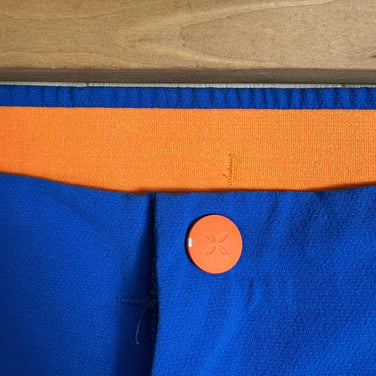 男士 Eiger Eisfeld Light SO 长裤，46 码，蓝色。这款尼龙软壳长裤是冬季下装的理想之选。产品代码：z00054161。