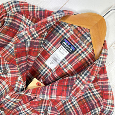 【Men's M レッド系】 2011 Patagonia ( パタゴニア ) ロングスリーブ フィヨルド フランネル シャツ Long-Sleeved Fjord Flannel Shirt CYO オーガニックコットン100% 厚手フランネル オーガニックコッ