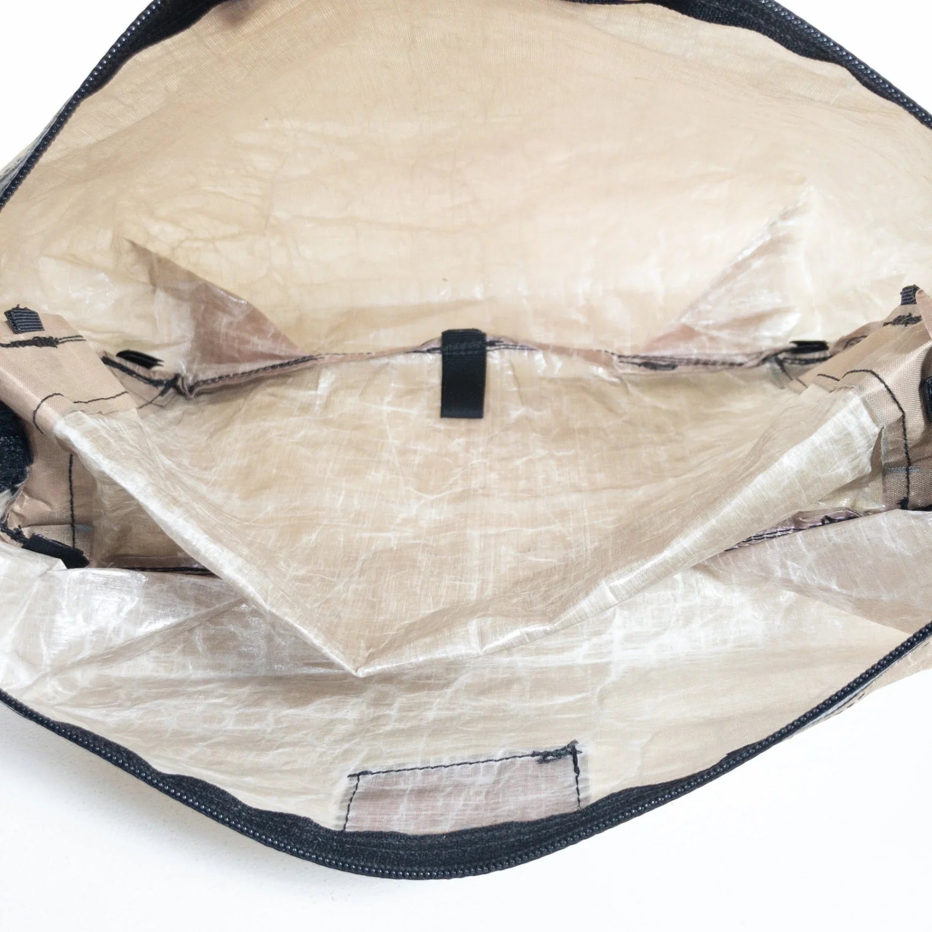 【OneSize ベージュ系】 c2010 Zpacks ( ゼットパックス ) マルチパック 4イン1　Multi Pack 4in1 タン 生産終了モデル 入手困難 旧タグ バッグ ストレージ 外付けポーチ DCF ( ダイニーマ・コンポジット・ファブリック / - 【公式】2ndGEAR（セカンドギア）Webショップ【登山用品・アウトドア用品専門 買取販売店】