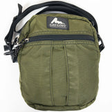 【Unisex OneSize カーキグリーン系】 c2000 Gregory ( グレゴリー ) クイック ポケット ラージ Quick Pocket Large 生産終了モデル 入手困難 銀タグ 旧タグ アメリカ製 ナイロン バッグ ストレージ ショルダーバッグ z00050136 - 【公式】2ndGEAR（セカンドギア）Webショップ【登山用品・アウトドア用品専門 買取販売店】