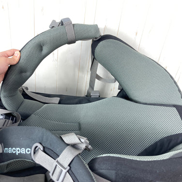 【Women's W2 ブラック系】 Macpac ( マックパック ) グリセード クラシック Glissade Classic バッグ ストレージ バックパック 容量【55L～79L】 z00059069  容量【55L～79L】 バックパック バッグ ストレージ