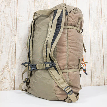 【Unisex OneSize ベージュ系】 Mystery Ranch ( ミステリーランチ ) イン アンド アウト 22 In And Out 22 ナイロン Unisex デイパック 容量【～29L】 バックパック バッグ ストレージ - 【公式】2ndGEAR（セカンドギア）Webショップ【登山用品・アウトドア用品専門 買取販売店】