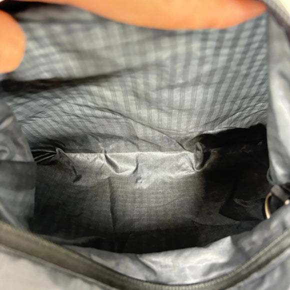 【Unisex OneSize ブラック系】 2006 Patagonia ( パタゴニア ) ライトウェイト トラベル クーリエ Light Weight Travel Courier 入手困難 パッカブル 23L バッグ ストレージ ショルダーバッグ z00061651  シ