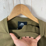 【Men's M ベージュ系】 Mountain Equipment ( マウンテンイクイップメント ) ポケット ティー POCKET TEE ポリエステル ウェア トップス インナー シャツ ショートスリーブTシャツ クルーネック 化繊 z00057786  化