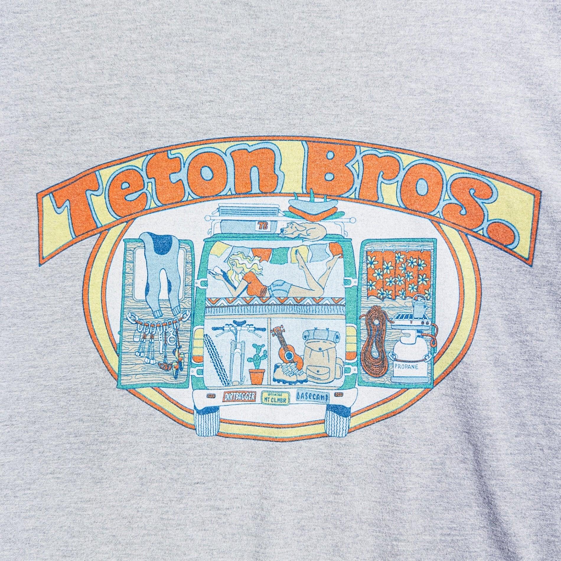 【Men's S グレー系】 Teton Bros ( ティートンブロス ) ダートバッグ ガール ティー Dirtbag Girl Tee Gray ポリエステル ウェア トップス インナー シャツ ショートスリーブTシャツ クルーネック 化繊 z0005201 - 【公式】2ndGEAR（セカンドギア）Webショップ【登山用品・アウトドア用品専門 買取販売店】