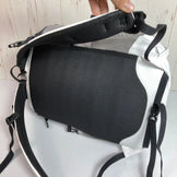 【OneSize グレー系】 holo（ホロ） オーブエム Orb M Light Gray x White ナイロン バッグ ストレージ バックパック デイパック 容量【～29L】 z00052139 Light Gray x White デイパック 容量【～2 - 【公式】2ndGEAR（セカンドギア）Webショップ【登山用品・アウトドア用品専門 買取販売店】