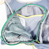 男女通用中灰色 Ultimate Direction Jurek FKT 黑曜石背心，Scott Jurek 签名款。收纳背包/日用背包。