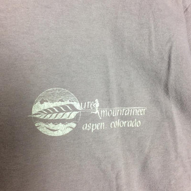 【Men's M ブラウン系】 Ute Mountaineer コロラド・アスペンのodショップ オリジナルtシャツ 生産終了モデル International Men's 化繊 ショートスリーブTシャツ クルーネック インナー シャツ トップス ウェア - 【公式】2ndGEAR（セカンドギア）Webショップ【登山用品・アウトドア用品専門 買取販売店】