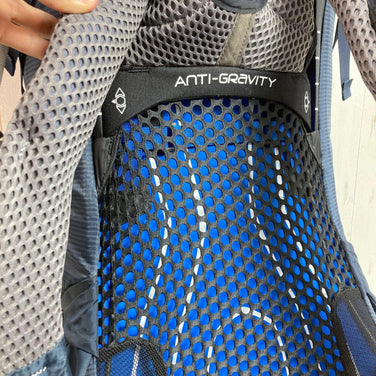 【L ネイビー系】 Osprey ( オスプレー ) アトモス AG 50 Atmos AG 50 バッグ ストレージ バックパック 容量【30L～54L】 z00052249 容量【30L～54L】 バックパック バッグ ストレージ - 【公式】2ndGEAR（セカンドギア）Webショップ【登山用品・アウトドア用品専門 買取販売店】
