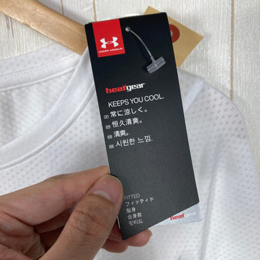 【Women's L ホワイト系】 Under Armour ( アンダーアーマー ) ヒートギア アーマー ティー Heat Gear Armour Tee 冷感 高温環境向け ポリエステル ウェア トップス インナー シャツ ロングスリーブTシャツ クルーネック 化
