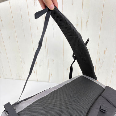 【Unisex OneSize チャコール系】 Ridge Mountain Gear ( リッジマウンテンギア ) ワンマイル トリム One Mile Trim  Charcoal Grey z00055811 Charcoal Grey デイパック 容量【～29L】 バックパ