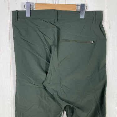 Teton Bros 男士 Crag 长裤，M 码，绿色。深绿色尼龙软壳长裤。z00054441。