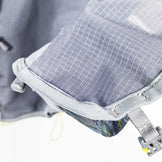 男女通用中灰色 Ultimate Direction Jurek FKT 黑曜石背心，Scott Jurek 签名款。收纳背包/日用背包。