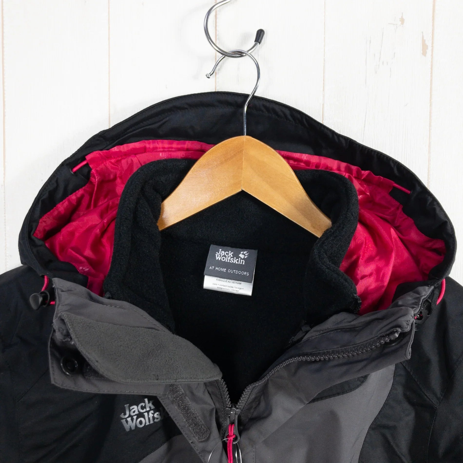 【Women's S ブラック系】 Jackwolfskin ( ジャックウルフスキン ) クールウェーブ ジャケット Cool Wave Jacket 3in1 ジャケット ウェア トップス アウター ジャケット レインシェル z00051312 レインシェル アウ - 【公式】2ndGEAR（セカンドギア）Webショップ【登山用品・アウトドア用品専門 買取販売店】