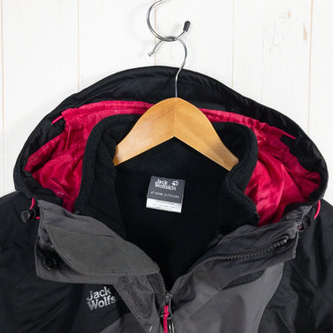 【Women's S ブラック系】 Jackwolfskin ( ジャックウルフスキン ) クールウェーブ ジャケット Cool Wave Jacket 3in1 ジャケット ウェア トップス アウター ジャケット レインシェル z00051312 レインシェル アウ - 【公式】2ndGEAR（セカンドギア）Webショップ【登山用品・アウトドア用品専門 買取販売店】
