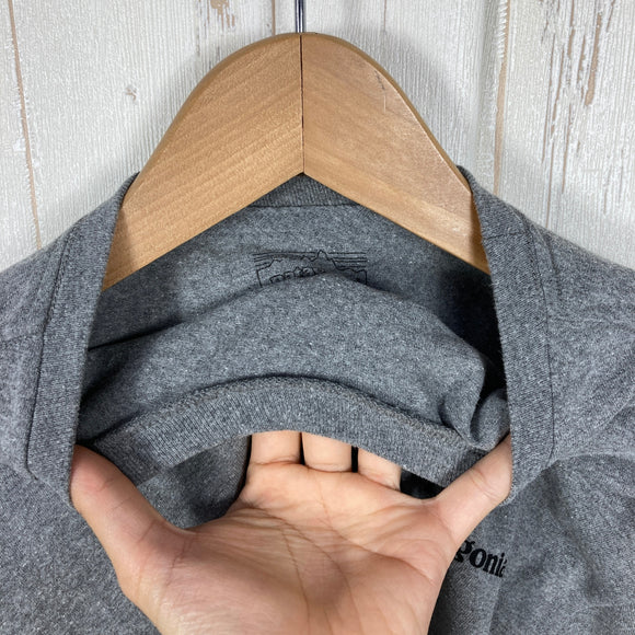 【Men's XS グレー系】 2026 Patagonia ( パタゴニア ) P-6 ロゴ レスポンシビリティー P-6 Logo Responsibili-Tee グラベル ヘザー (GLH) リサイクル素材100% コットン ウェア トップス インナー シャ
