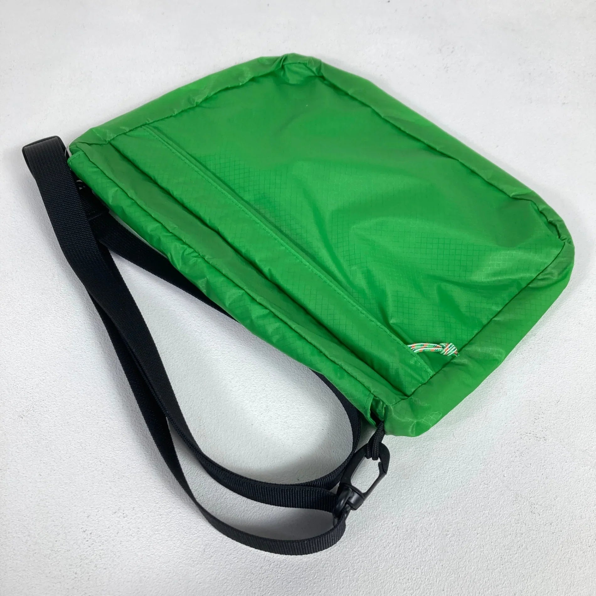 OneSize グリーン系】 Oxtos ( オクトス ) ULショルダーポーチL