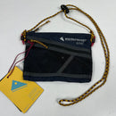 【OneSize ネイビー系】 Klattermusen ( クレッタルムーセン ) アルギア アクセサリー バッグ スモール Algir Accessory Bag Small Indigo Blue ナイロン バッグ ストレージ サコッシュポーチ z00055-1
