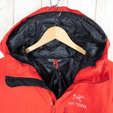 【Men's S レッド系】 Arcteryx ( アークテリクス ) アルファ Is ジャケット Alpha Is Jacket ゴアテックス防水透湿 ハードシェル Thermatek インサレーション フーディ パーカ パーカー 入手困難 19627/L069 - 【公式】2ndGEAR（セカンドギア）Webショップ【登山用品・アウトドア用品専門 買取販売店】