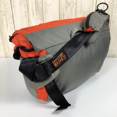 【OneSize オレンジ系】 Mystery Ranch ( ミステリーランチ ) アウトサイダー Outsider 25L ラスト アメリカ製 メッセンジャーバッグ クーリエバッグ 生産終了モデル 初期型 入手困難 Rust ショルダーバッグ バッグ ストレージ - 【公式】2ndGEAR（セカンドギア）Webショップ【登山用品・アウトドア用品専門 買取販売店】