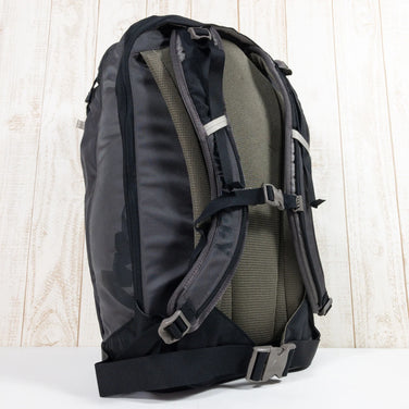 【OneSize グレー系】 Gregory ( グレゴリー ) ボーダー 35 Border 35 バックパック デイパック 旧ロゴ 銀タグロゴ 入手困難 GM59543 容量【30L～54L】 バックパック バッグ ストレージ - 【公式】2ndGEAR（セカンドギア）Webショップ【登山用品・アウトドア用品専門 買取販売店】