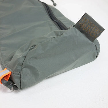 【OneSize グリーン系】 Mystery Ranch ( ミステリーランチ ) クイック アタッチ ゾイド バッグ Quick Attach Zoid Bag ナイロン 4L フォリッジ | Foliage 外付けポーチ バッグ ストレージ - 【公式】2ndGEAR（セカンドギア）Webショップ【登山用品・アウトドア用品専門 買取販売店】