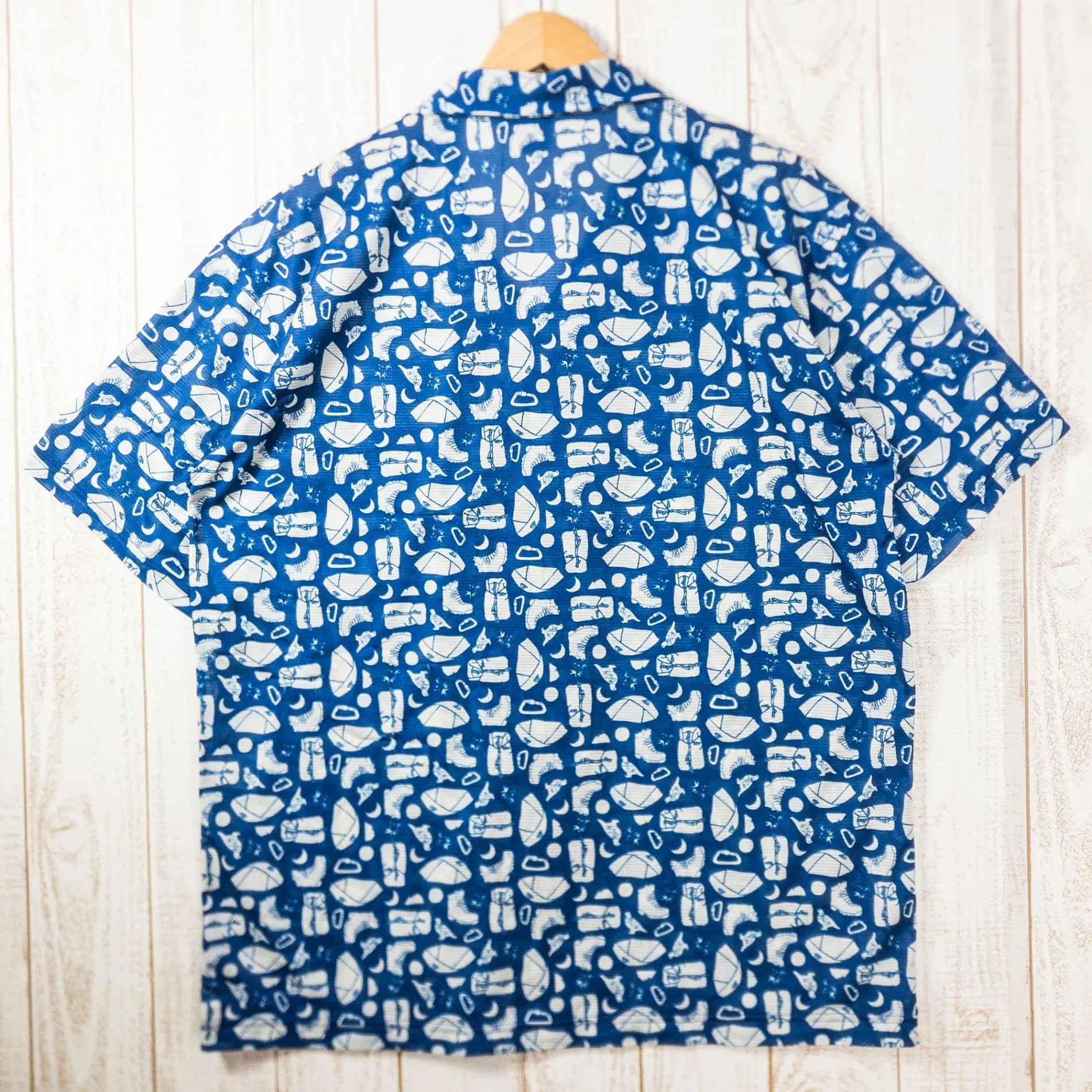 【Men's XL ブルー系】 Montbell ( モンベル ) クールメッシュ アロハシャツ ポリエステル ウェア トップス インナー シャツ ショートスリーブシャツ 化繊 z00051106 化繊 ショートスリーブシャツ インナー シャツ トップス ウェア - 【公式】2ndGEAR（セカンドギア）Webショップ【登山用品・アウトドア用品専門 買取販売店】