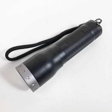 【OneSize ブラック系】 Ledlenser ( レッドレンザー ) エム7 M7 懐中電灯 ハンドライト 400ルーメン 単4電池 乾電池 Black ハンドライト ライティングギア - 【公式】2ndGEAR（セカンドギア）Webショップ【登山用品・アウトドア用品専門 買取販売店】