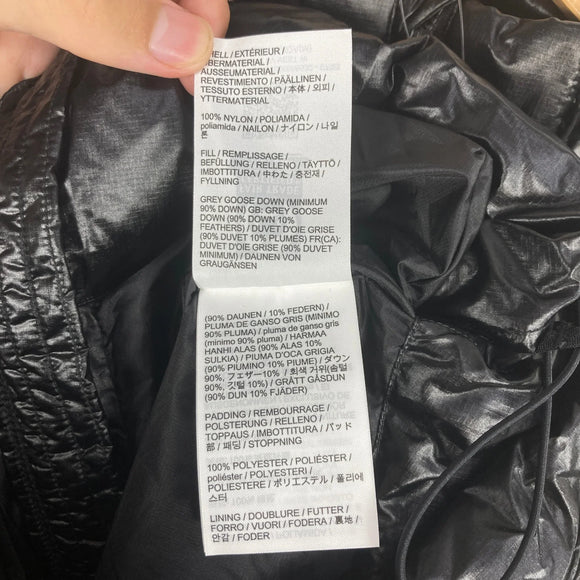 【Women's M ブラック系】 Arcteryx ( アークテリクス ) セリウム SV ベスト ウィメンズ Cerium SV Vest Women's Black 1000FP Pertex Diamond Fuse ダウン ウェア トップス ベスト ダウンイン