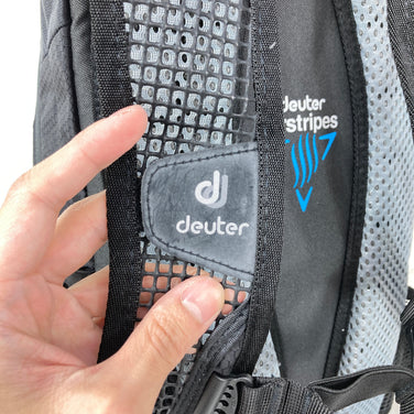 【OneSize ブラック系】 Deuter ( ドイター ) レース X Race X ナイロン バッグ ストレージ バックパック デイパック 容量【～29L】 z00059235  デイパック 容量【～29L】 バックパック バッグ ストレージ