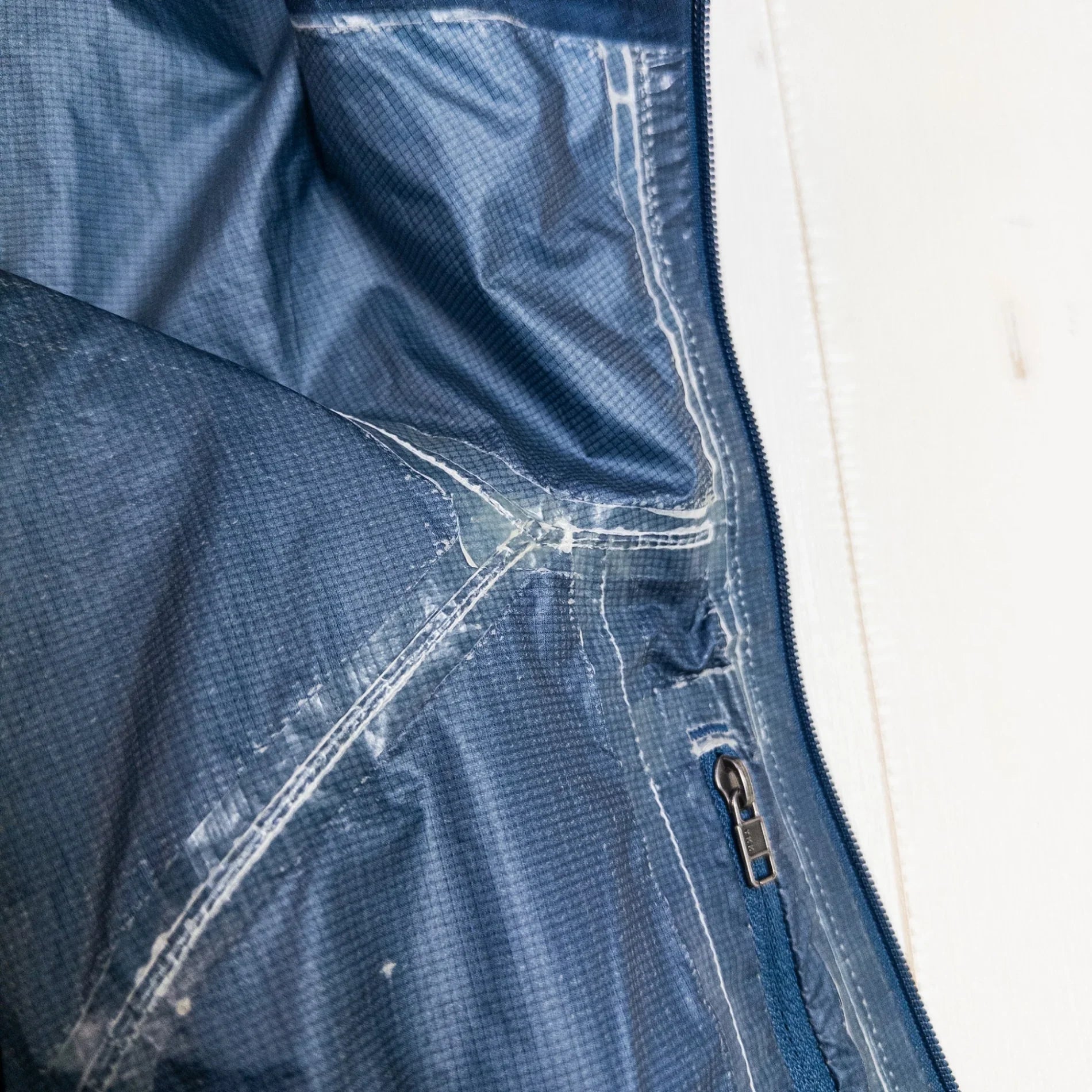 【Men's M ネイビー系】 2014 Patagonia ( パタゴニア ) アルパイン フーディニジャケット Alpine Houdini Jacket ナイロン ウェア トップス アウター ジャケット レインシェル z00052581 レインシェル アウタ - 【公式】2ndGEAR（セカンドギア）Webショップ【登山用品・アウトドア用品専門 買取販売店】