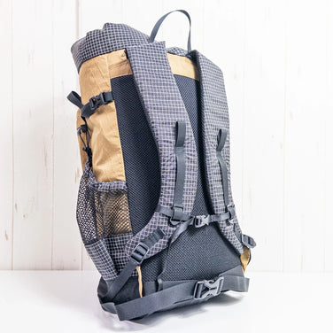 【OneSize ベージュ系】 Rawlow Mountain Works ( ロウロウマウンテンワークス ) バンビ X-Pac edition コヨーテ ナイロン バッグ ストレージ バックパック デイパック 容量【～29L】 X-Pac VX21 ( エックス - 【公式】2ndGEAR（セカンドギア）Webショップ【登山用品・アウトドア用品専門 買取販売店】