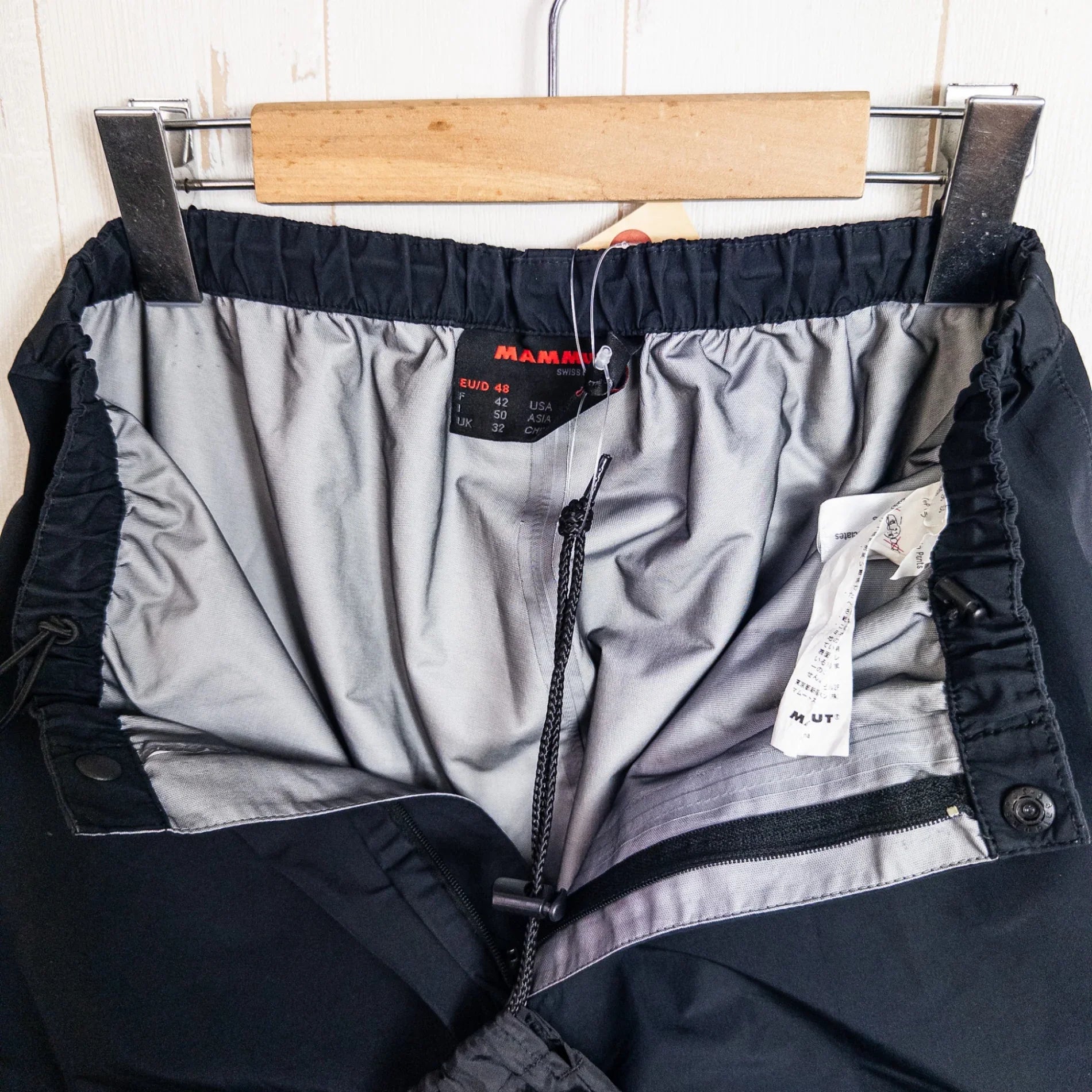 Men's 48 ブラック系】 Mammut ( マムート ) ゴアテックス サンダー