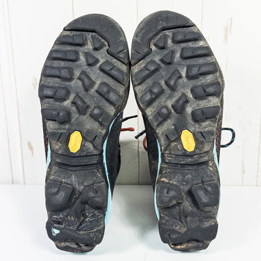 La Sportiva Equilibium ST GTX Women's Trekking Boots, Size 25.5cm, Black, Black with Hibiscus / K00P02