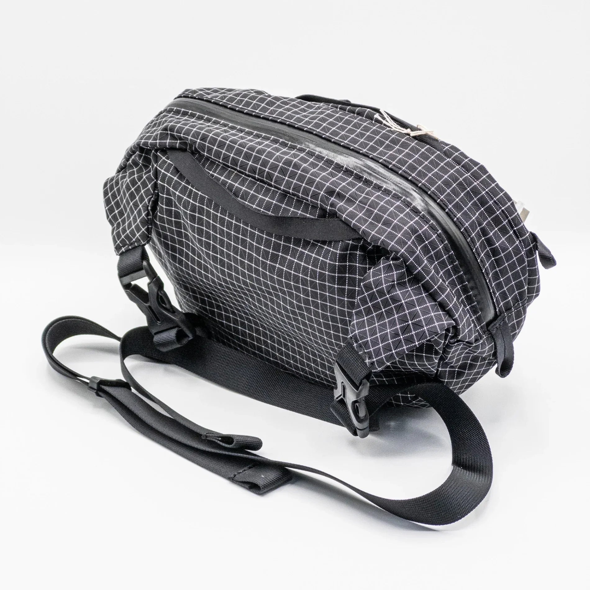 【OneSize ブラック系】 Rawlow Mountain Works ( ロウロウマウンテンワークス ) ナッツパックスペクトラ Nuts Pack SPECTRA ナイロン バッグ ストレージ サコッシュポーチ z00052117 サコッシュポーチ バッグ - 【公式】2ndGEAR（セカンドギア）Webショップ【登山用品・アウトドア用品専門 買取販売店】