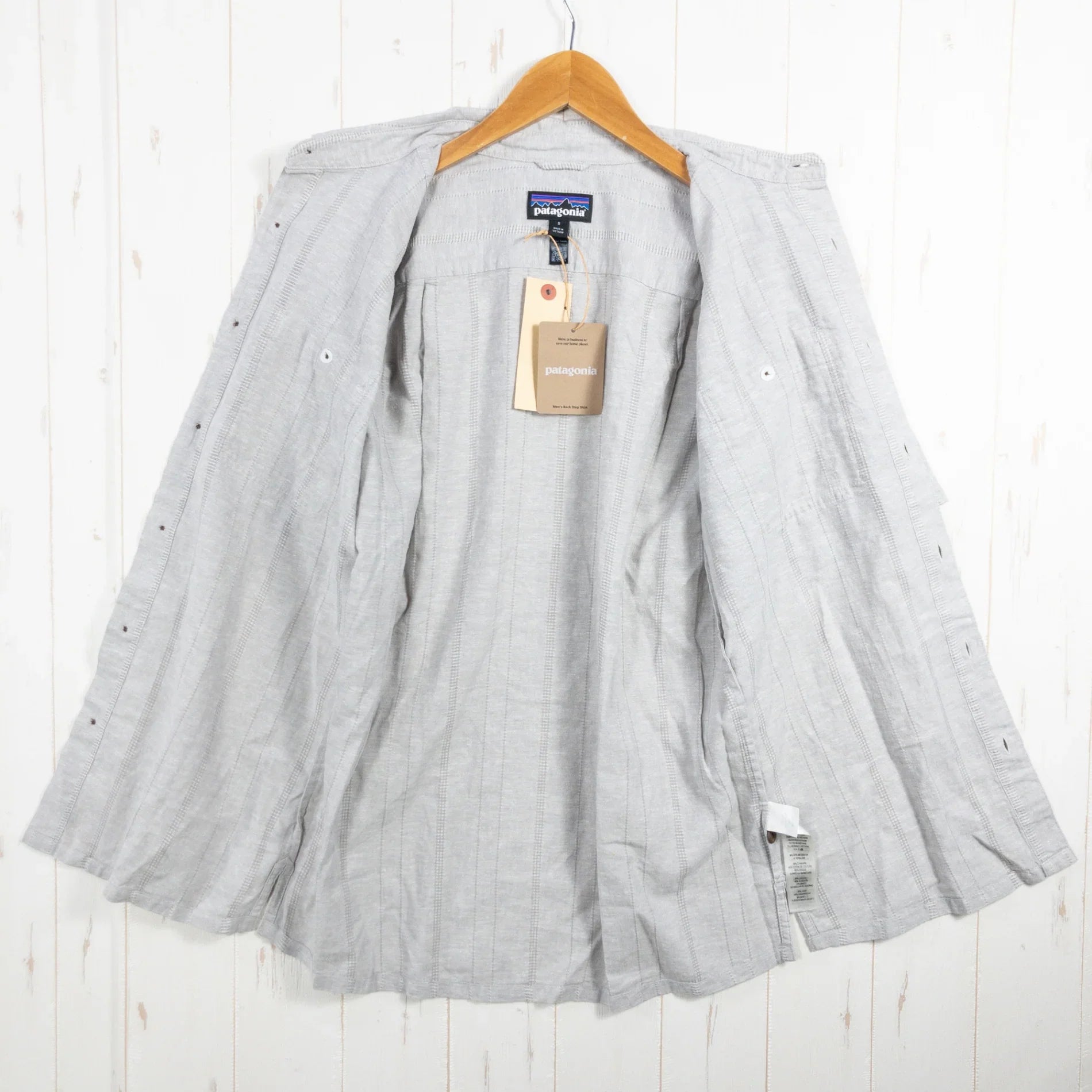 【Men's S グレー系】 2025 Patagonia ( パタゴニア ) バック ステップ シャツ Back Step Shirt SLDS / Salt Grey ヘンプ ウェア トップス インナー シャツ ショートスリーブシャツ コットン z000526 - 【公式】2ndGEAR（セカンドギア）Webショップ【登山用品・アウトドア用品専門 買取販売店】