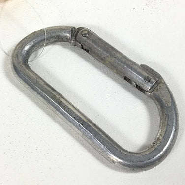 【OneSize シルバー系】 Chouinard ( シュイナード ) フェザーウェイト Featherweight カラビナ ビンテージ 入手困難 ロッククライミングギア - 【公式】2ndGEAR（セカンドギア）Webショップ【登山用品・アウトドア用品専門 買取販売店】
