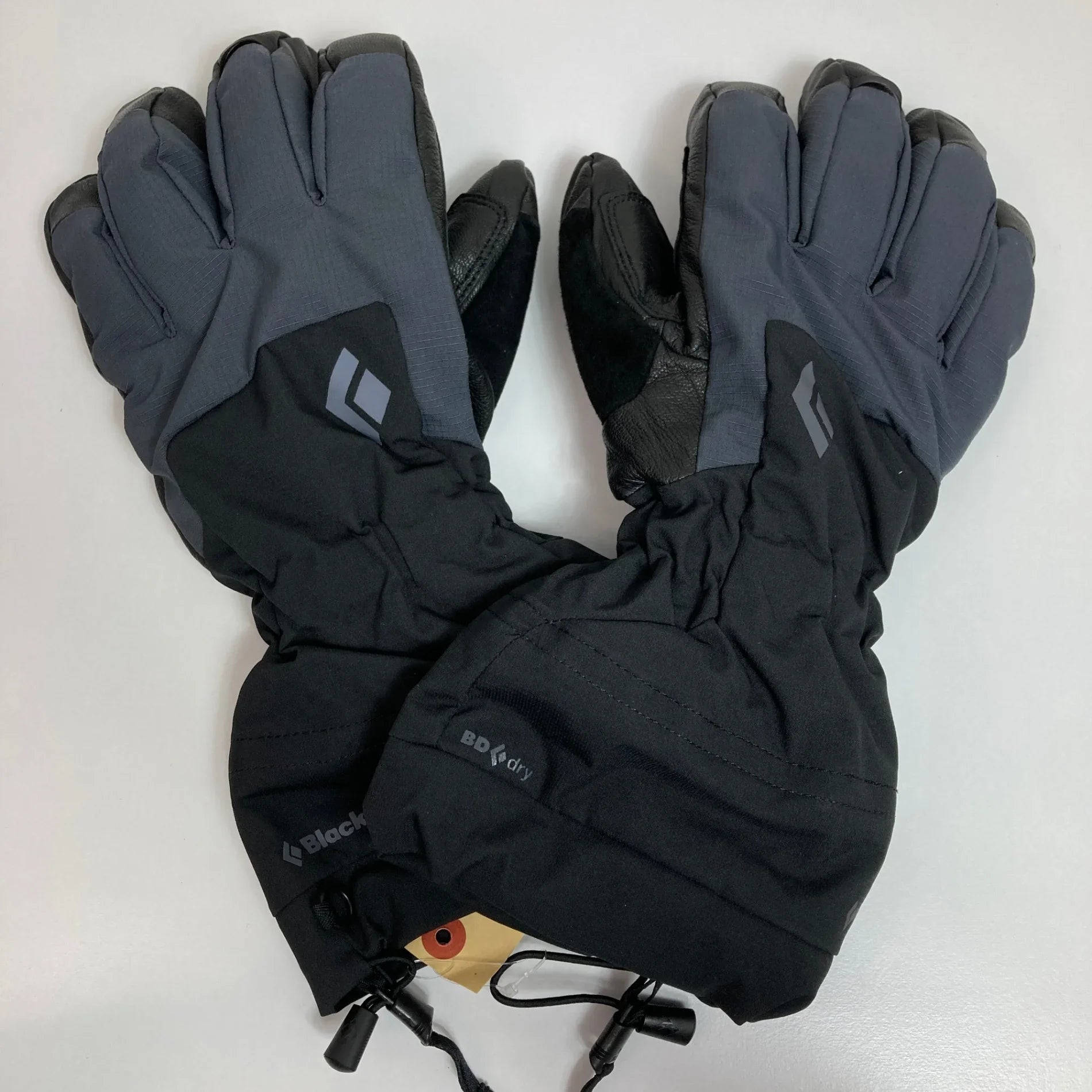 【M ブラック系】 Black Diamond ( ブラックダイヤモンド ) ソロイスト グローブ Soloist Glove ナイロン ウェア ウェア小物 グローブ 手袋 プリマロフト・ゴールド・インサレーション z00050272 グローブ 手袋 - 【公式】2ndGEAR（セカンドギア）Webショップ【登山用品・アウトドア用品専門 買取販売店】