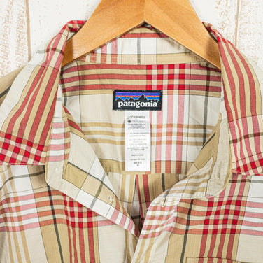 【Men's M レッド系】 2013 Patagonia ( パタゴニア ) ゴーン アゲイン シャツ Gone Again Shirt 入手困難 ナイロン ウェア トップス インナー シャツ ショートスリーブシャツ 化繊 z00050993 化繊 ショートス - 【公式】2ndGEAR（セカンドギア）Webショップ【登山用品・アウトドア用品専門 買取販売店】