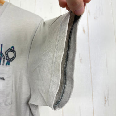 【Men's M グレー系】 Patagonia ( パタゴニア ) オーガニックコットン ポケット カラビナ ティー Organic Cotton Poket Carabiner Tee オーガニックコットン ウェア トップス インナー シャツ ショートスリーブ