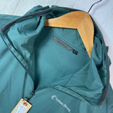 Teton Bros Men's Wind River Hoody, Size M, Green. Nylon outerwear jacket with windshell construction. Product code: z00054408.