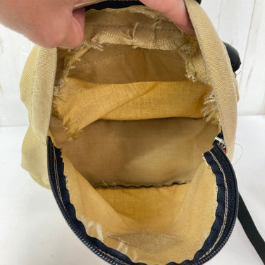 【OneSize ベージュ系】 1980s The North Face ( ザ・ノースフェイス ) デイパック Day Pack 生産終了モデル 入手困難 茶タグ 旧タグ コーデュラナイロン製 アメリカ製 ナイロン バッグ ストレージ バックパック デイパック 容