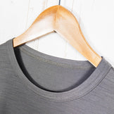 【Men's Ｓ グレー系】 Ridge Mountain Gear ( リッジマウンテンギア ) メリノ ベーシック ティー Merino Basic Tee Moss Gray メリノウール ウェア トップス インナー シャツ ロングスリーブTシャツ クルーネ - 【公式】2ndGEAR（セカンドギア）Webショップ【登山用品・アウトドア用品専門 買取販売店】