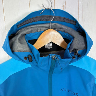 【Women's XS ブルー系】 Arcteryx ( アークテリクス ) スティングレイ ジャケット Stingray Jacket Cyan Blue ナイロン ウェア トップス アウター ジャケット レインシェル GORE-TEX ( ゴアテックス ) z000