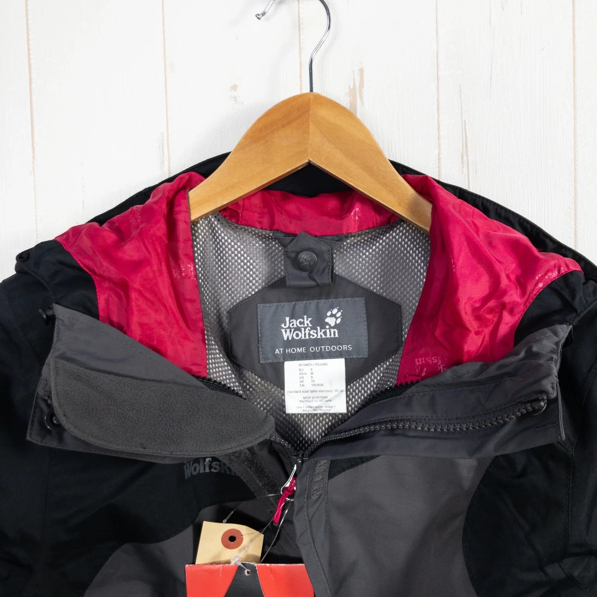 【Women's S ブラック系】 Jackwolfskin ( ジャックウルフスキン ) クールウェーブ ジャケット Cool Wave Jacket 3in1 ジャケット ウェア トップス アウター ジャケット レインシェル z00051312 レインシェル アウ - 【公式】2ndGEAR（セカンドギア）Webショップ【登山用品・アウトドア用品専門 買取販売店】