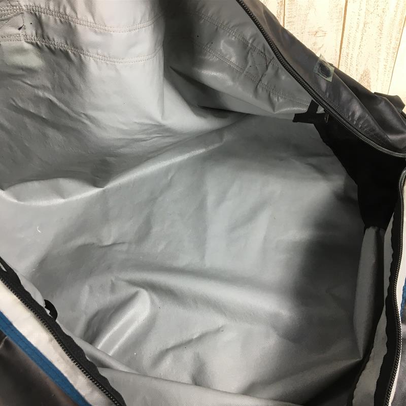 [OneSize Black] Patagonia 黑洞包 145L 行李袋美国制造橡胶标签黑色 x 蓝草装饰很难买到 48065 黑色/蓝草