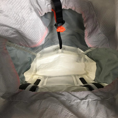 【Tall ホワイト系】 Hyperlite Mountain Gear Hmg ( ハイパーライトマウンテンギア ) クラックス 40 Crux 40 バックパック ウルトラライト ダイニーマ Dcf 容量【30L～54L】 バックパック バッグ ストレー - 【公式】2ndGEAR（セカンドギア）Webショップ【登山用品・アウトドア用品専門 買取販売店】