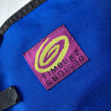 【OneSize ブルー系】 1996 Timbuk2 ( ティンバック ツー ) クラシック メッセンジャーバッグ L Classic Messenger Bag L ビンテージ オリジナル 入手困難 旧タグ コーデュラナイロン製 ウクライナカラー バッグ スト